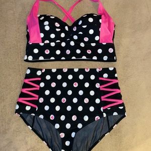 ❌SOLD ❌Torrid x Barbie HTF Rare 2 Piece Swimsuit Bikini Set in size 2X ♥️